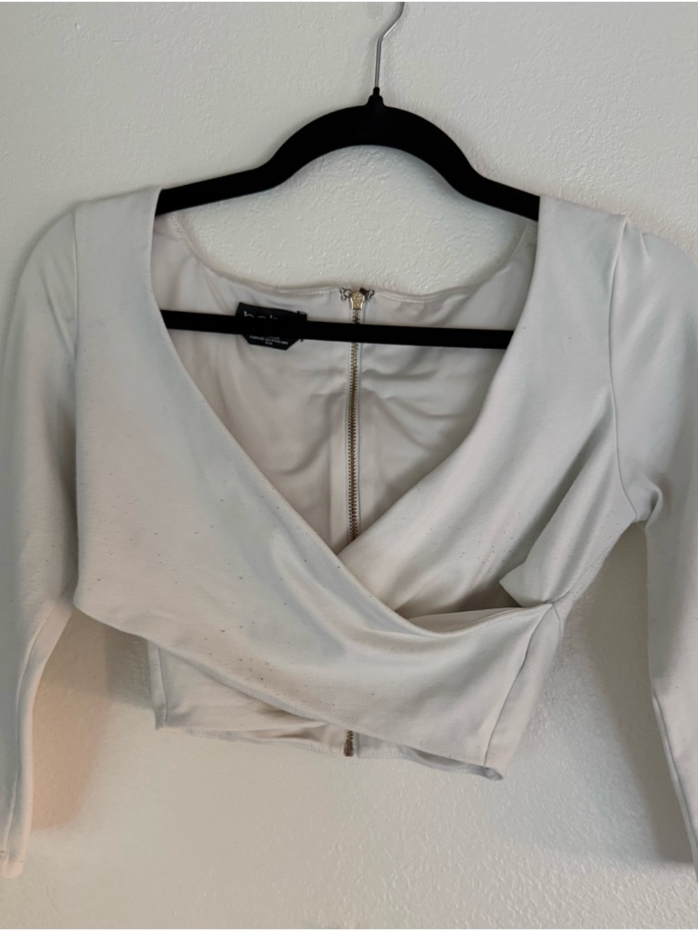 bebe White Cropped Wrap V-Neck Long Sleeve Top - Picture 1 of 5